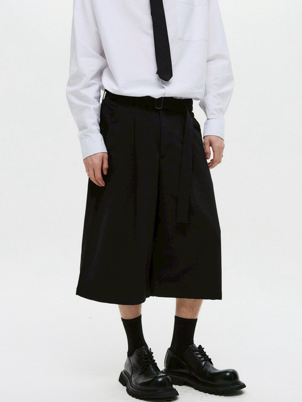 【DNSR】Belted Bermuda Slacks