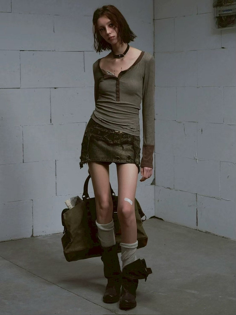 【Cest Nous】Denim Raw Hem Short Skirt