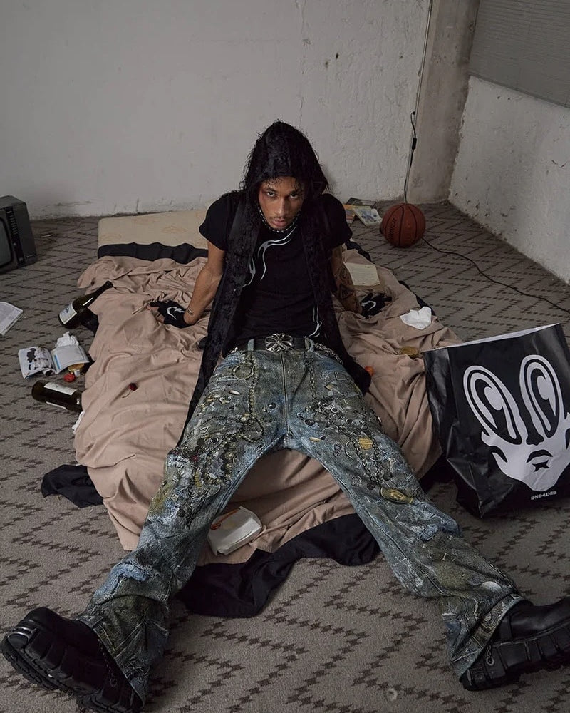 【DND4DES】GEMS ROTTEN DISTRESSED FLARED JEANS