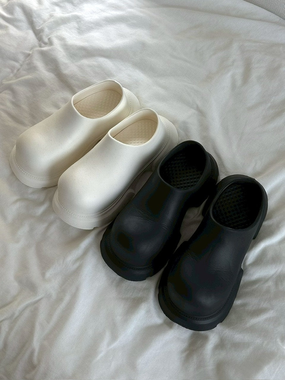 国際配送【LUV CODE】volume sole shoes (2color)