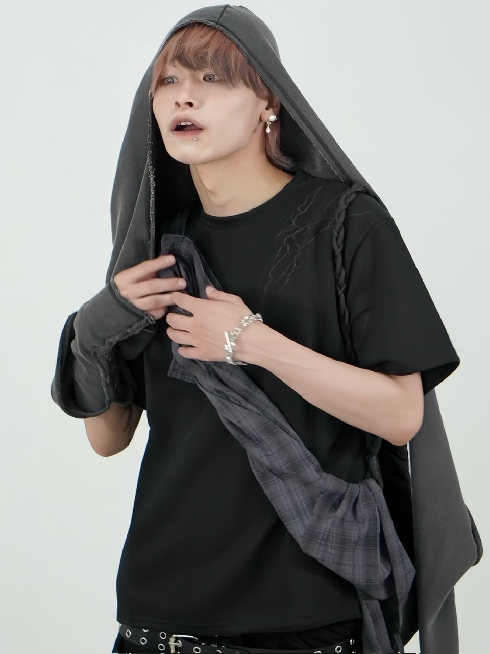 国際配送【Nerd out XU】lightning pattern tee (3color) / 【ナードアウトエックスユー】メタリックロゴ半袖Tシャツ