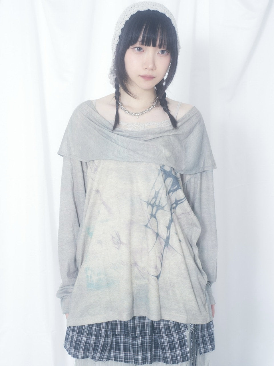 国際配送【Nerd out XU】tribal hooded off shoulder long sleeve / 【ナードアウトエックスユー】トライバルフードオフショルダーロングスリーブ