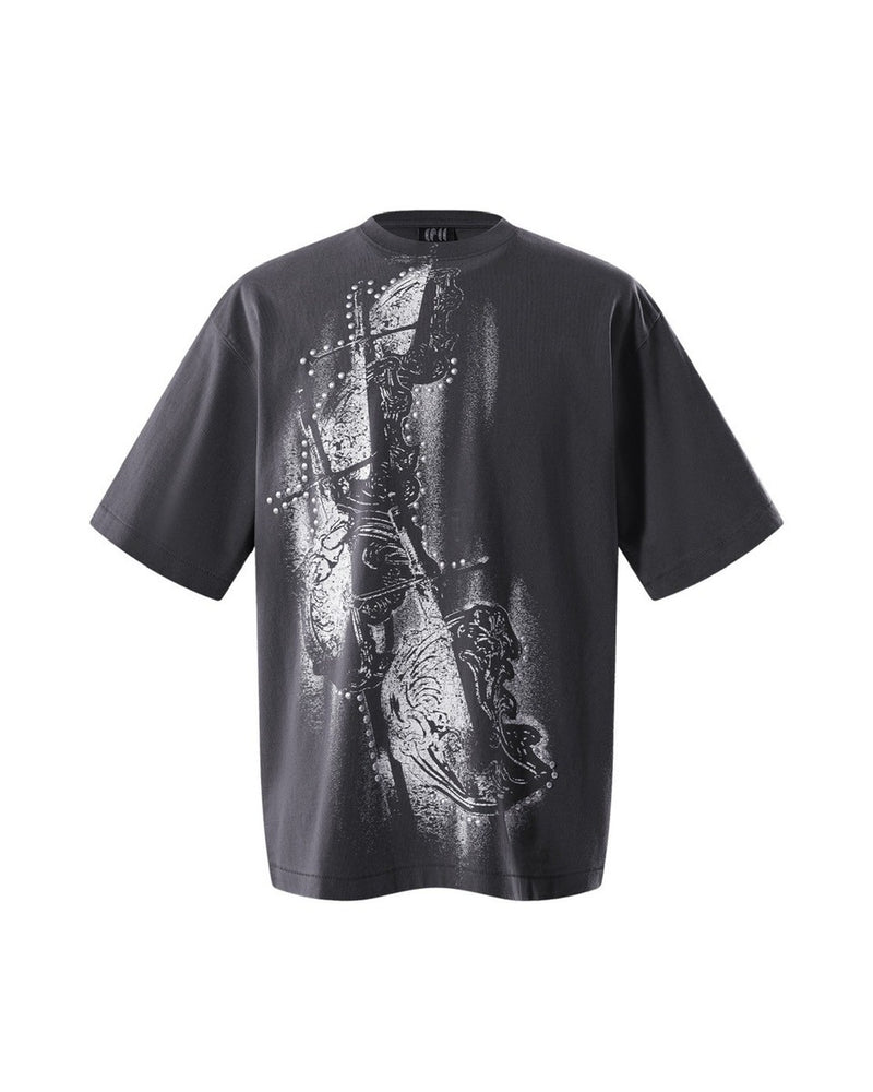 【The Boy Has No Patience】LUMINOUS DAWN PHANTOM SWORDSHIELD TEE / 【ザボーイハズノーペーシェンス】パールグラフィックメタルロゴ半袖Tシャツ