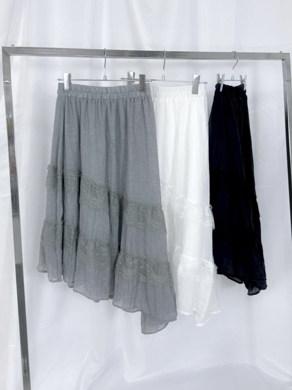 国際配送【Nerd out XU】unbalance long frill skirt (3color) / 【ナードアウトエックスユー】アンバランスロングフリルスカート