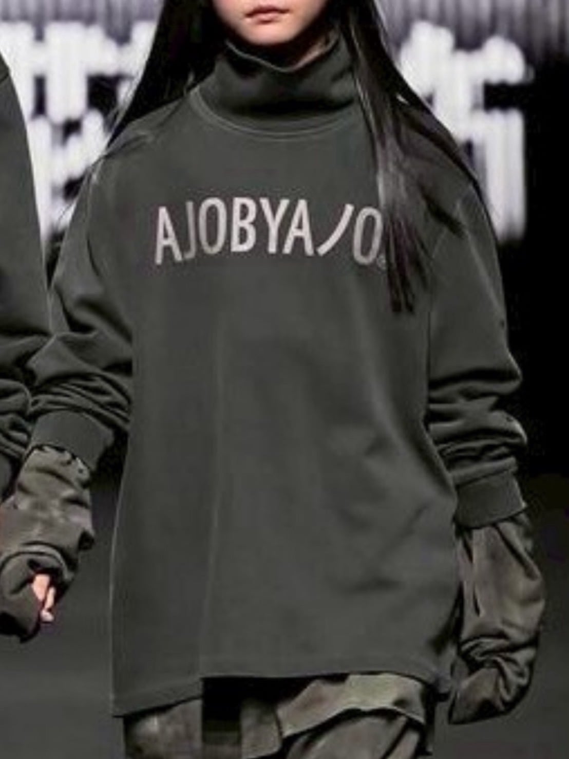 【AJOBYAJO】OG Logo Washed Turtleneck / 【アジョバイアジョ】ロゴウォッシュドタートルネックスウェットシャツ