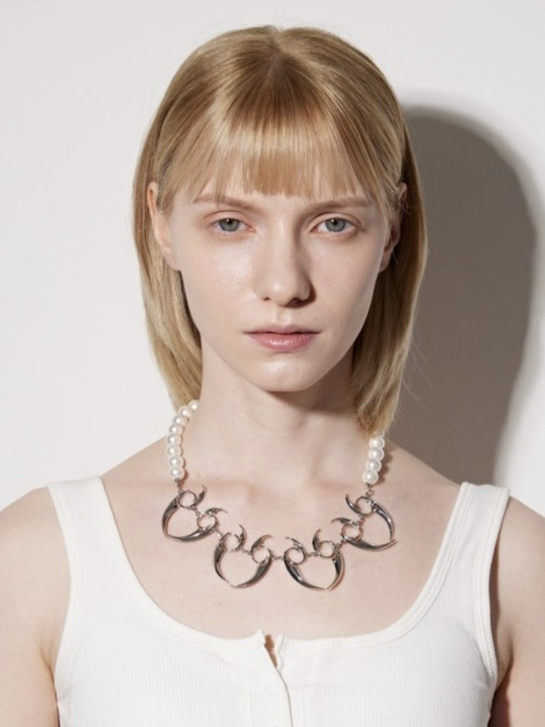 【PEG LEG】little Emblem-linked pearl necklace