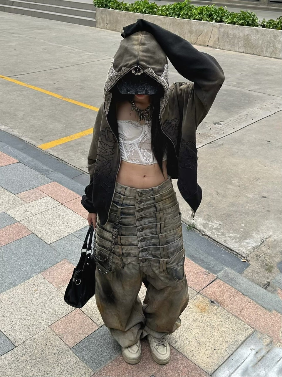 【UNIZ】8 Backs J-Cut Pants / 【ユニズ】ダーティーライクレイヤードバルーンデニムパンツ