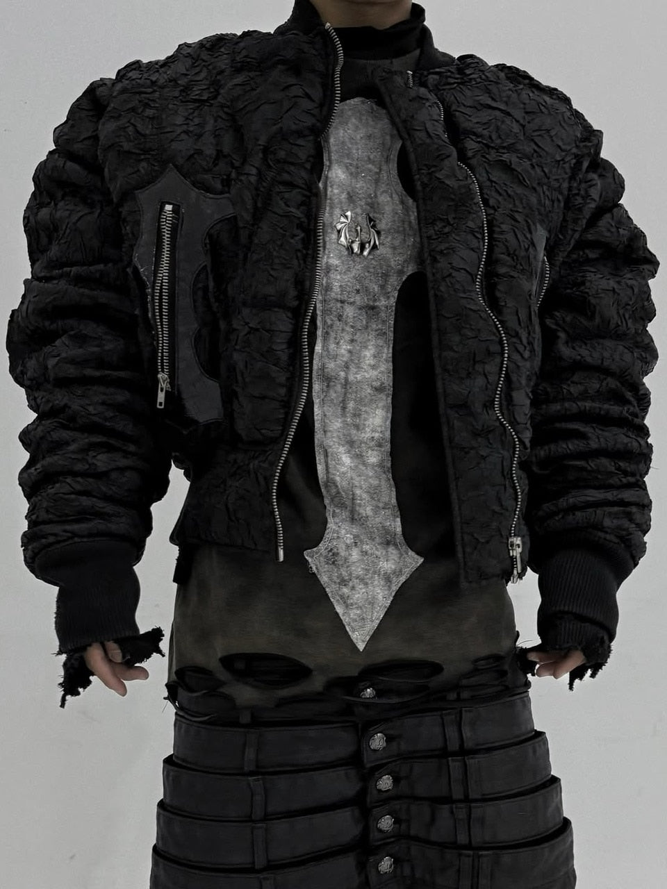 【UNIZ】Cross Knight T-Shirt / 【ユニズ】オーバーサイズクロスダメージ半袖Tシャツ