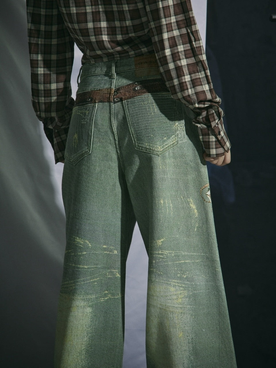 【GATELESS】VINTAGE PRINT BUGGY DENIM PANTS / 【ゲートレス】ビンテージプリントバギーデニムパンツ