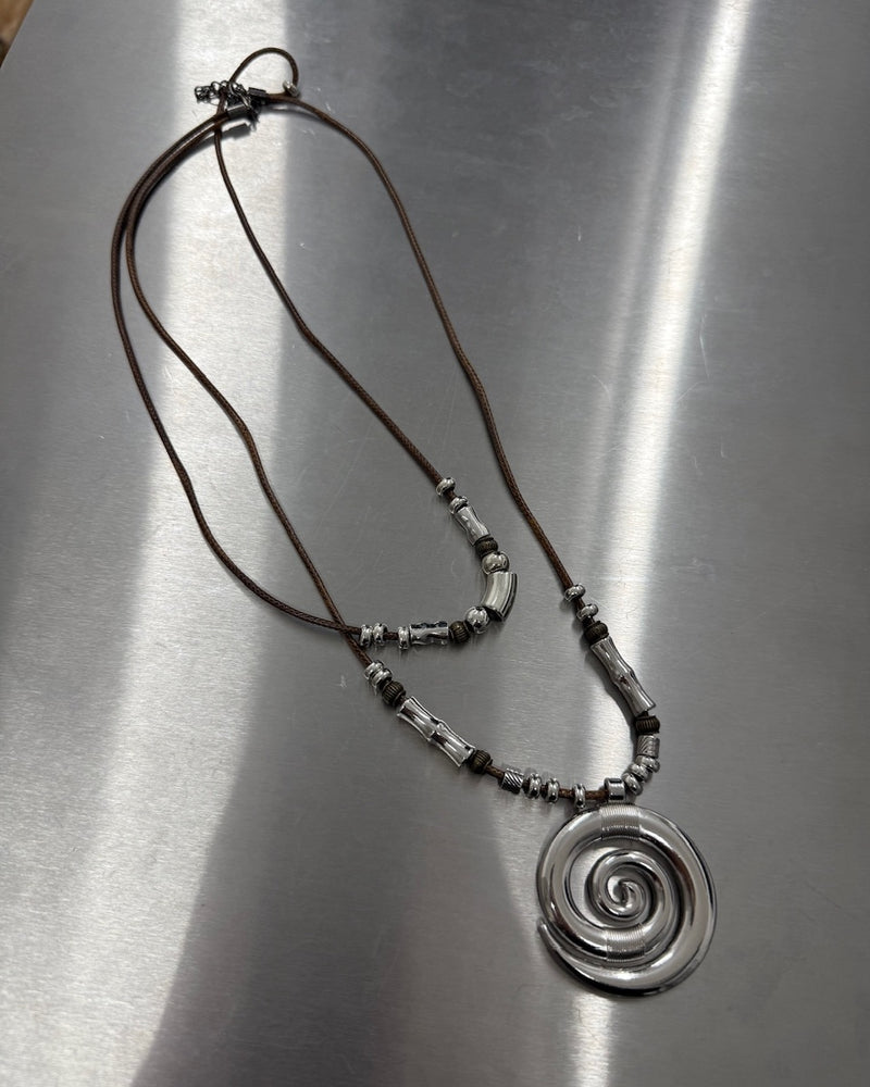 国際配送【Nerd out XU】uzumaki necklace / 【ナードアウトエックスユー】ウズマキネックレス