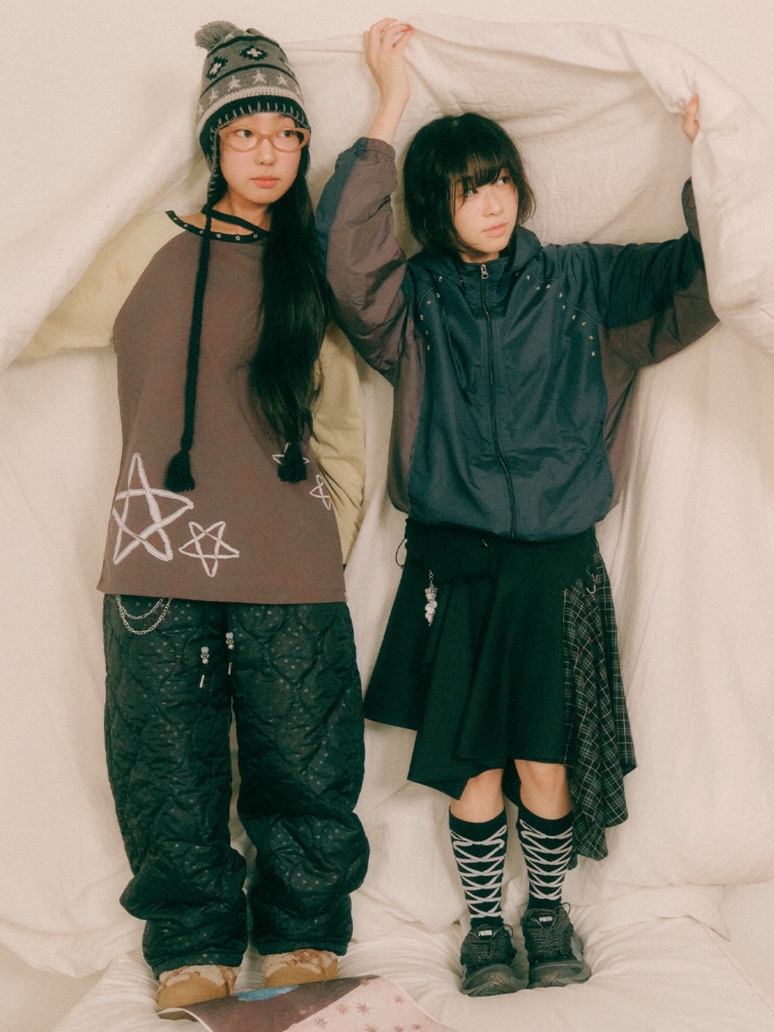 【TUOMIO】RIBBON GRAPHIC KNEE SOCKS / 【トゥオミオ】リボングラフィックニーソックス