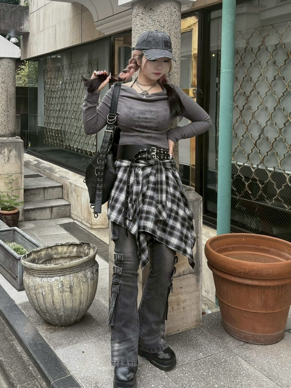 仙台に着画お願いしている。【Never mind the XU】loose fit long sleeve / 【ネバーマインドザエックスユー】ルーズフィットプリント長袖Tシャツ (3color)