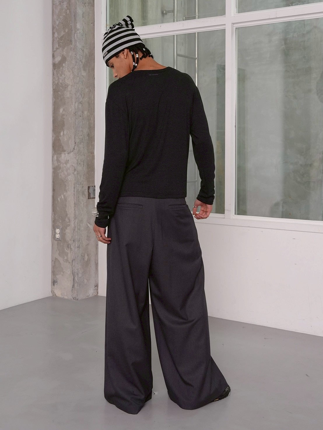 【ESC STUDIO】Bag buckle detail wide pants