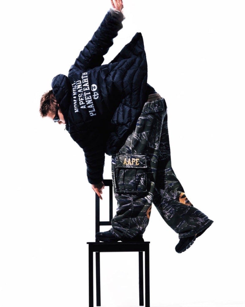 【AAPE X NOMANUAL】AAPE X NOMANUAL MOONFACE LIGHT DUCK DOWN