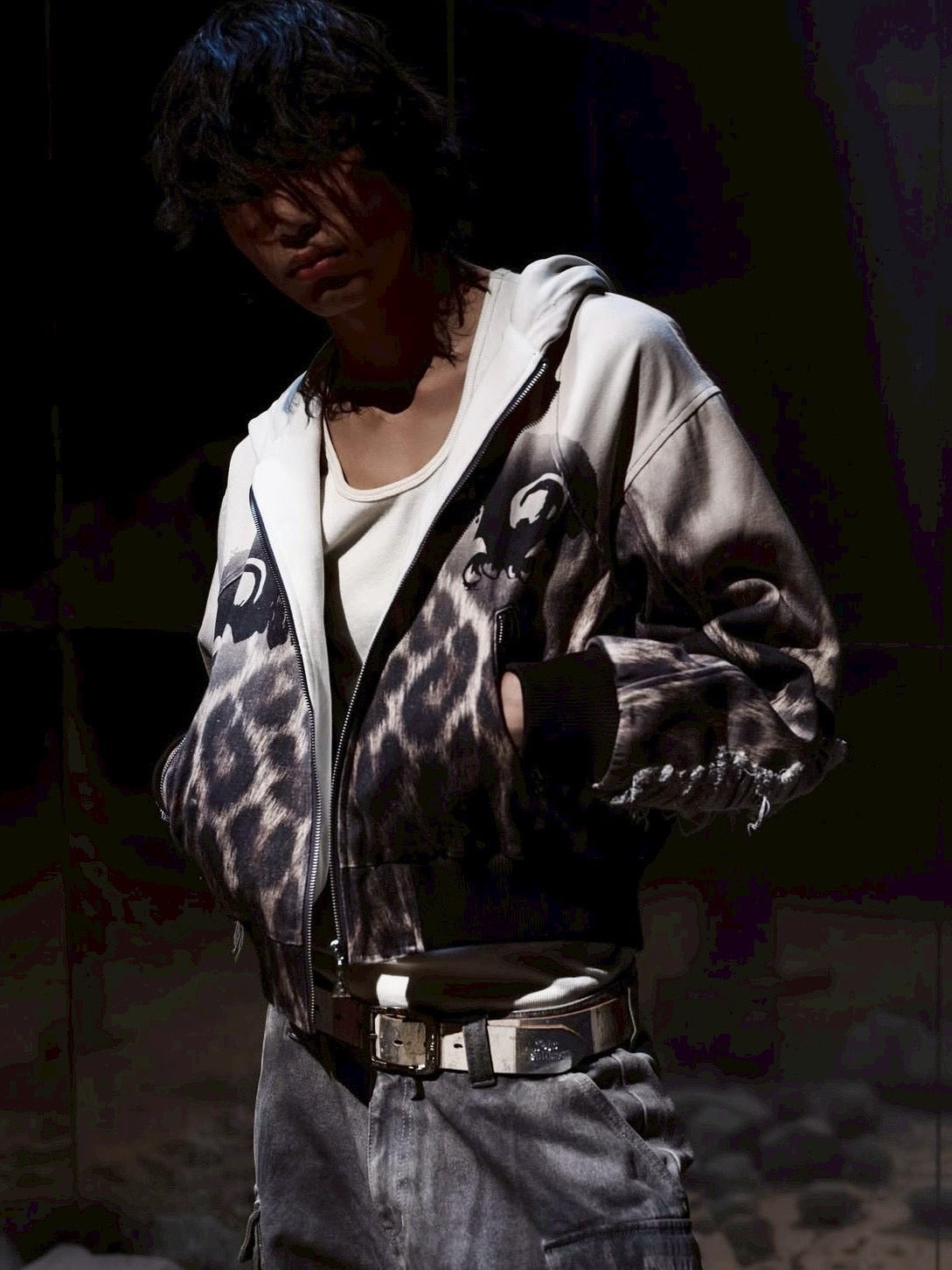 【The Boy Has No Patience】Fur Print Patchwork Jacket / 【ザボーイハズノーペーシェンス】レオパードプリントダメージフードジップアップブルゾン
