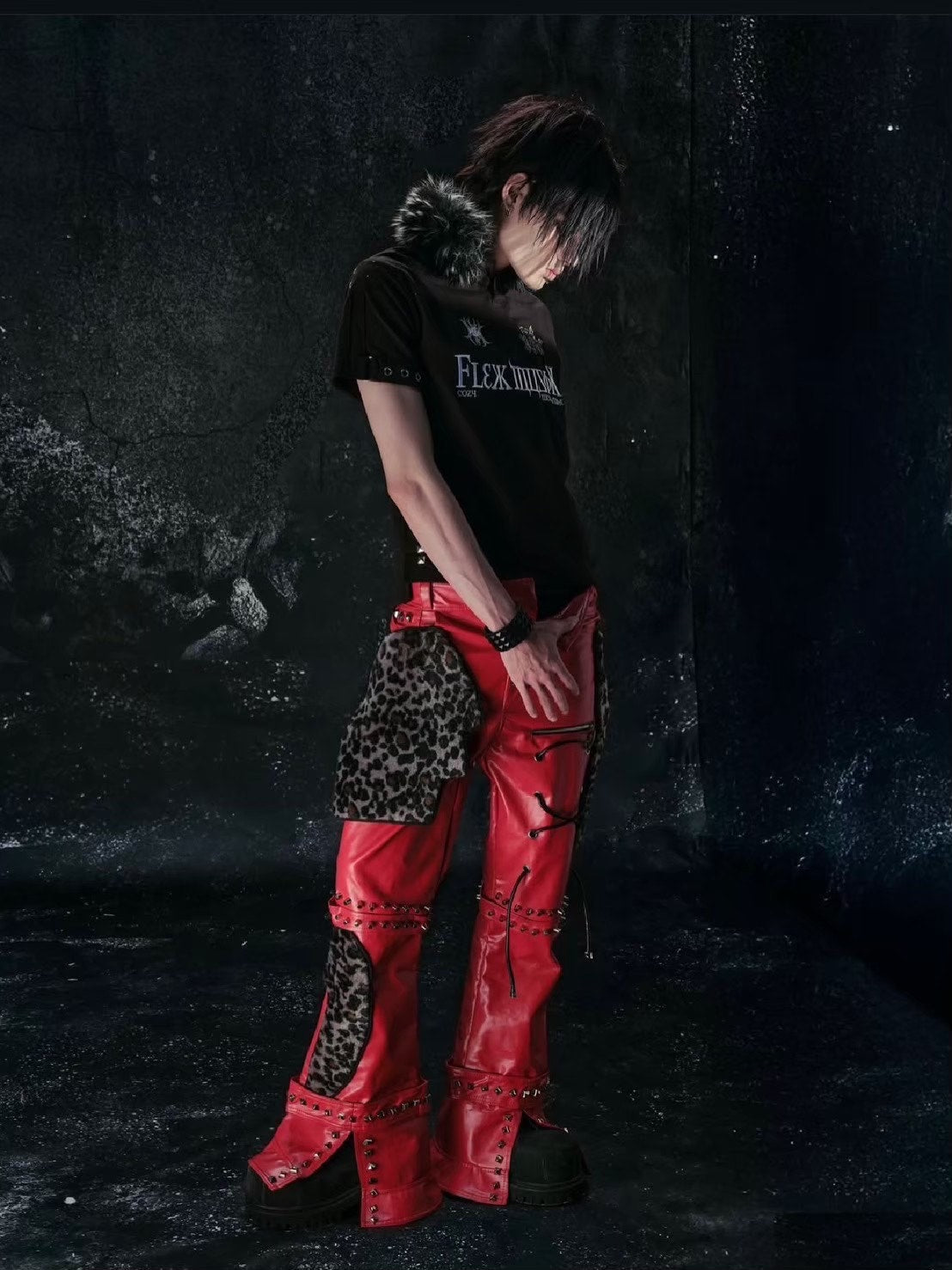 【Cozy world Wide】"BBY TECHBOI" FUR POLO / 【コージーワールドワイド】ロゴグラフィックファーカラー半袖ポロシャツ