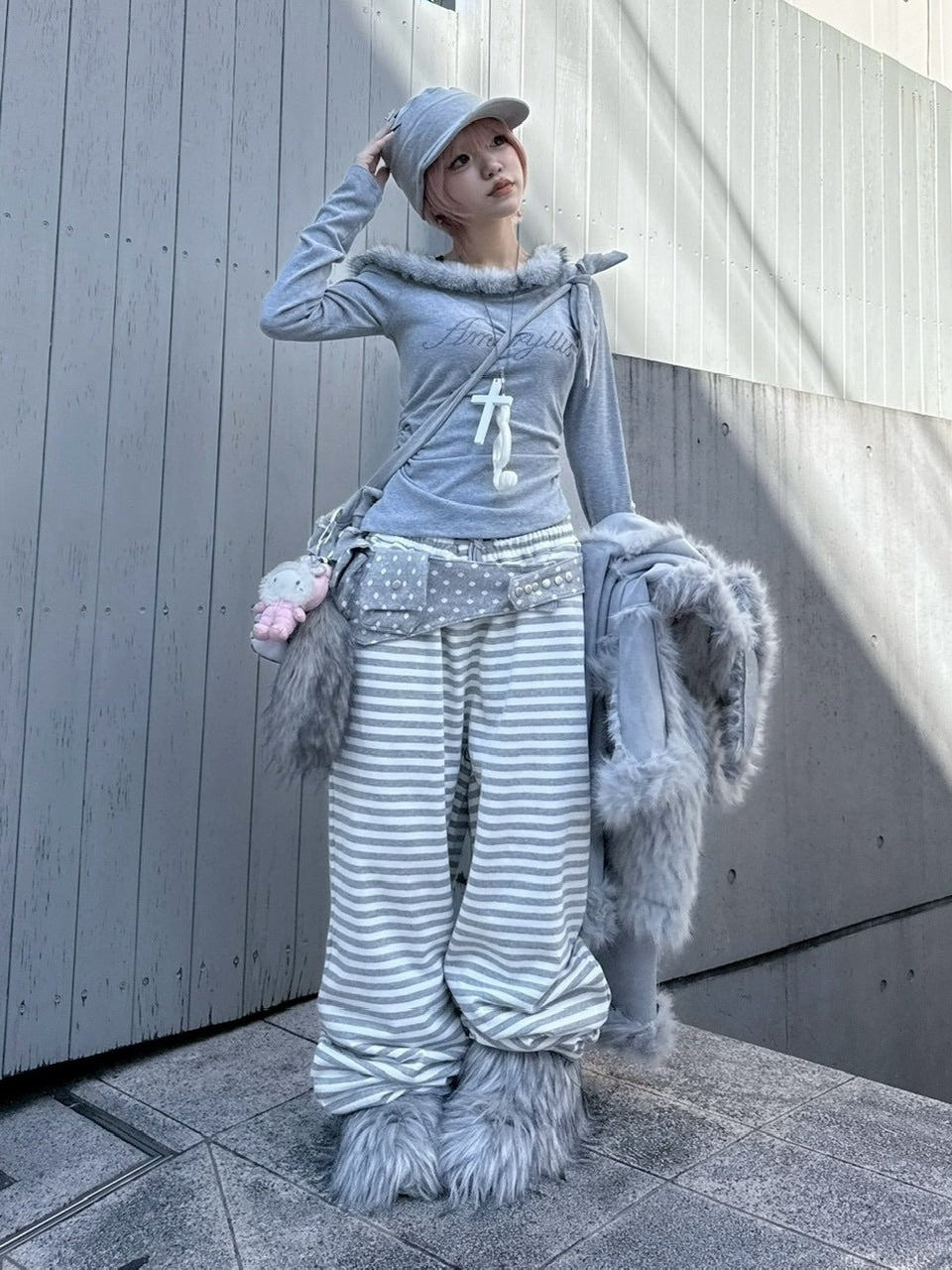 受注制【nmtc +】fur one shoulder long sleeve / 【エヌエムティーシープラス】ファーワンショルダー長袖Tシャツ (3color)