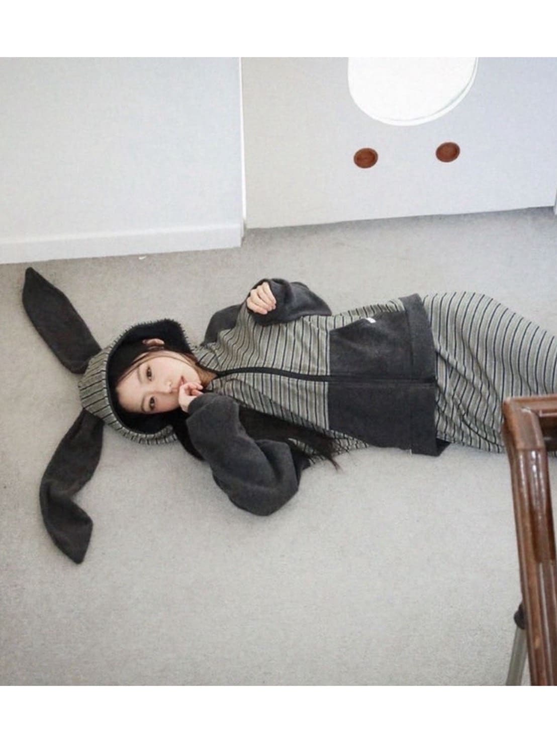 12/21 20:00 発売【Uglyshadow】RABBIT EAR HOOD STRIPE ZIP-UP