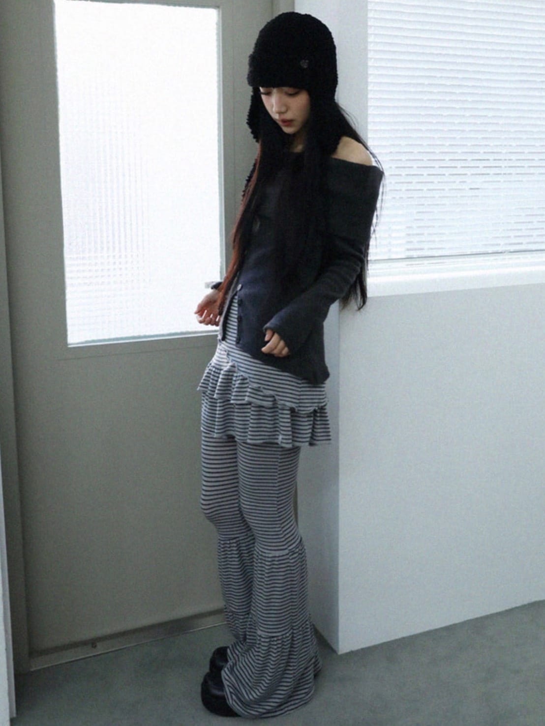 12/21 20:00 発売【Uglyshadow】BURTON KNIT OFF-SHOULDER