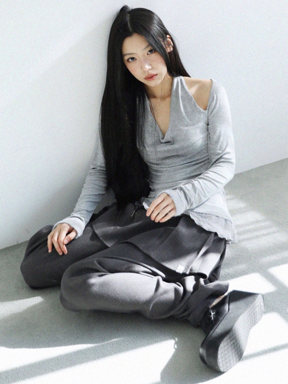 12/21 20:00 発売【Uglyshadow】TULIP LONG SKIRT PANTS