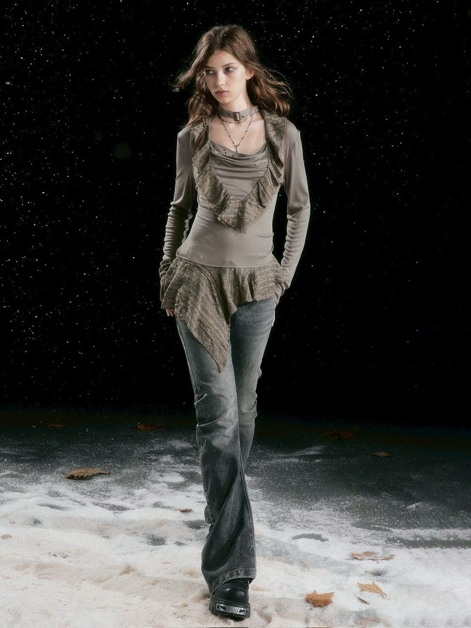 【Cest Nous】Ruffle hem top / 【セヌー】チョーカー付きアシンメトリーフリルトップス