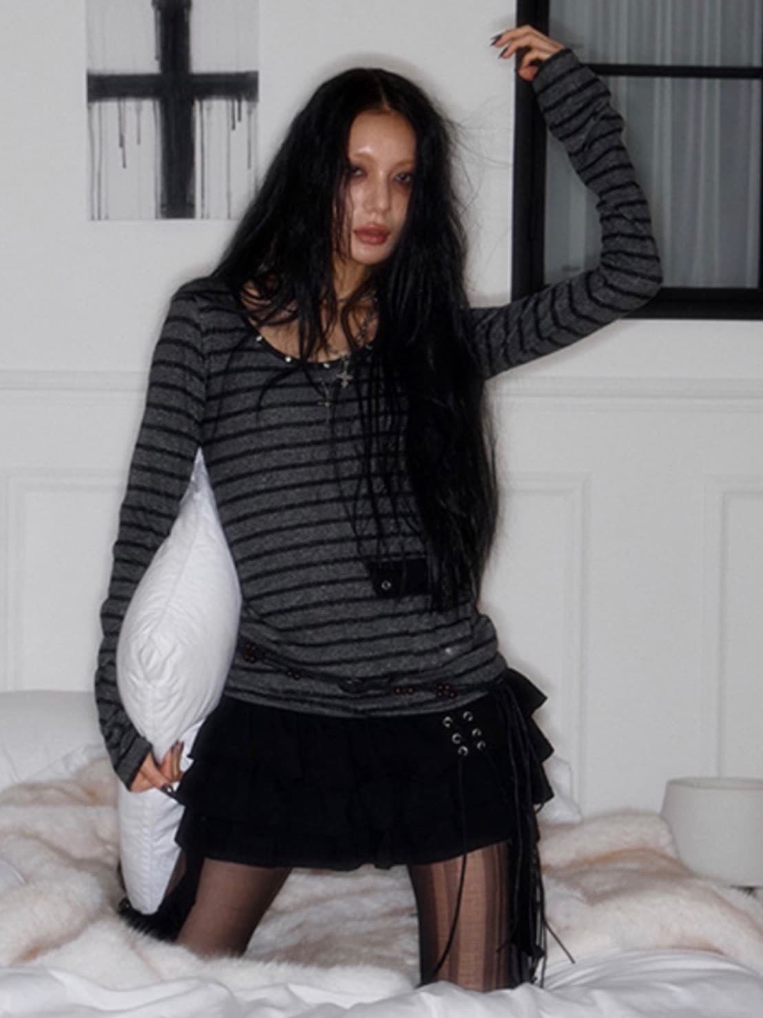 【NOT KNOWING】U Neck Stud PK Hoodie