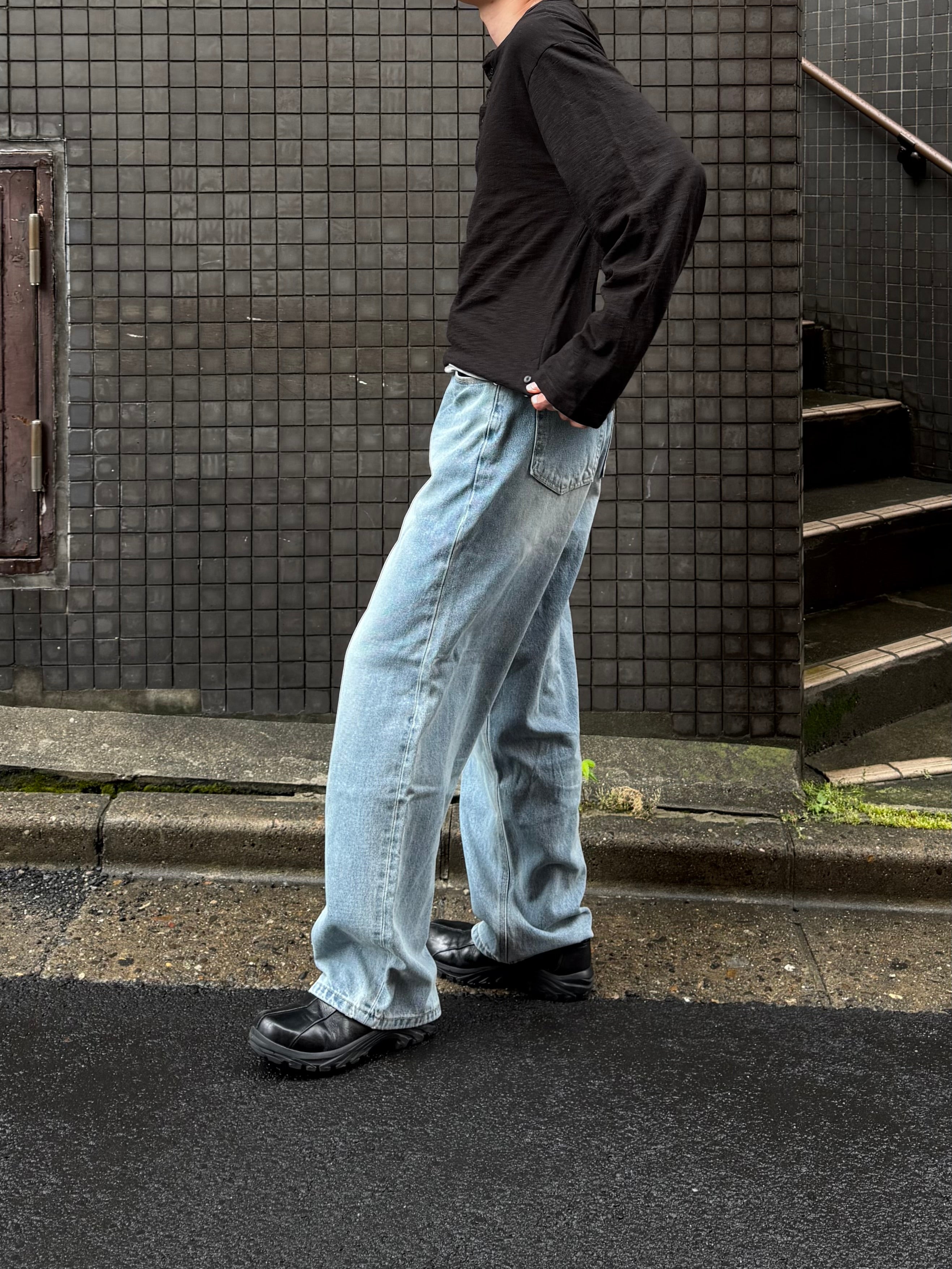 東京店WEB限定受注制【Chikashitsu +】washed wide straight denim pants (2color)