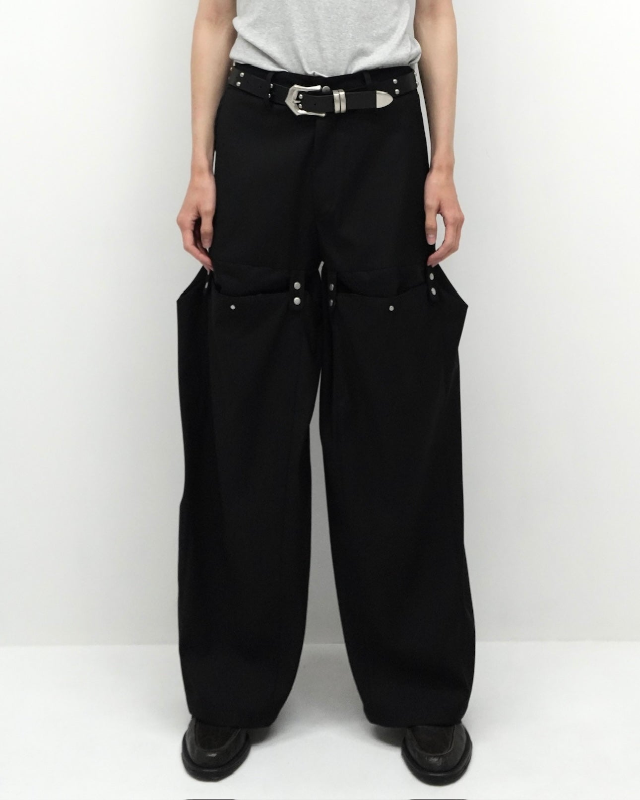 【CS】FLOW FIT DRAPE SLACKS