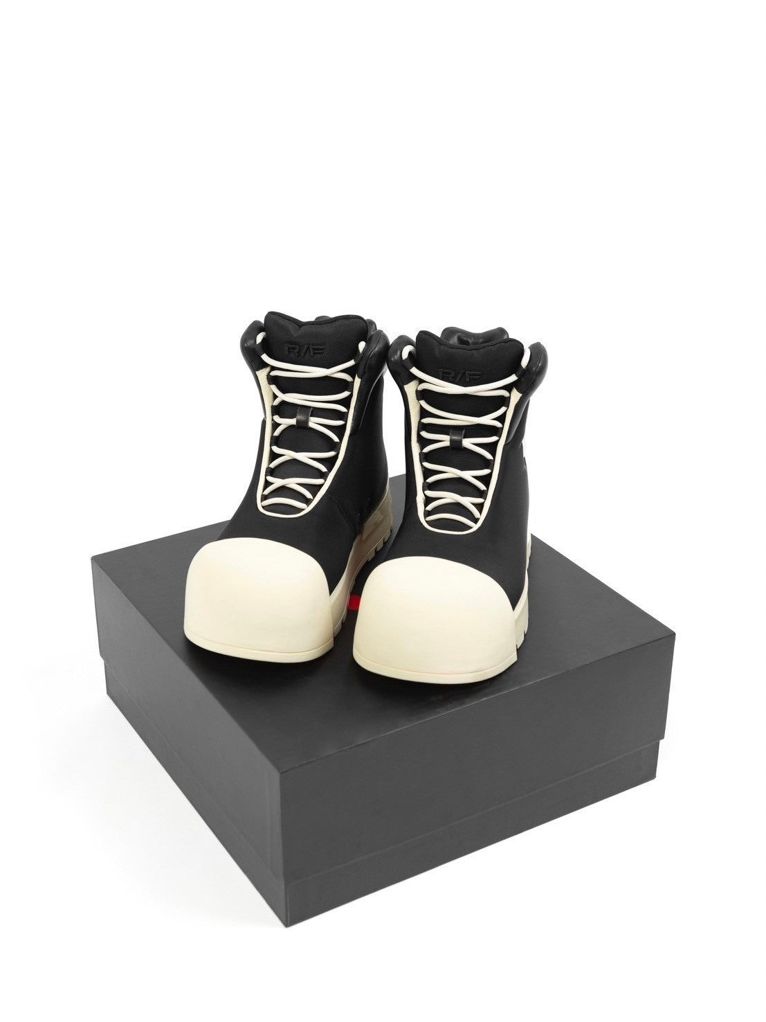 【F.V.V.O】THICK SOLED HIGH TOP BOOTS / 【フリーワールドオーダー(エフヴィーヴィーオー)】スニーカーライクミドルブーツ