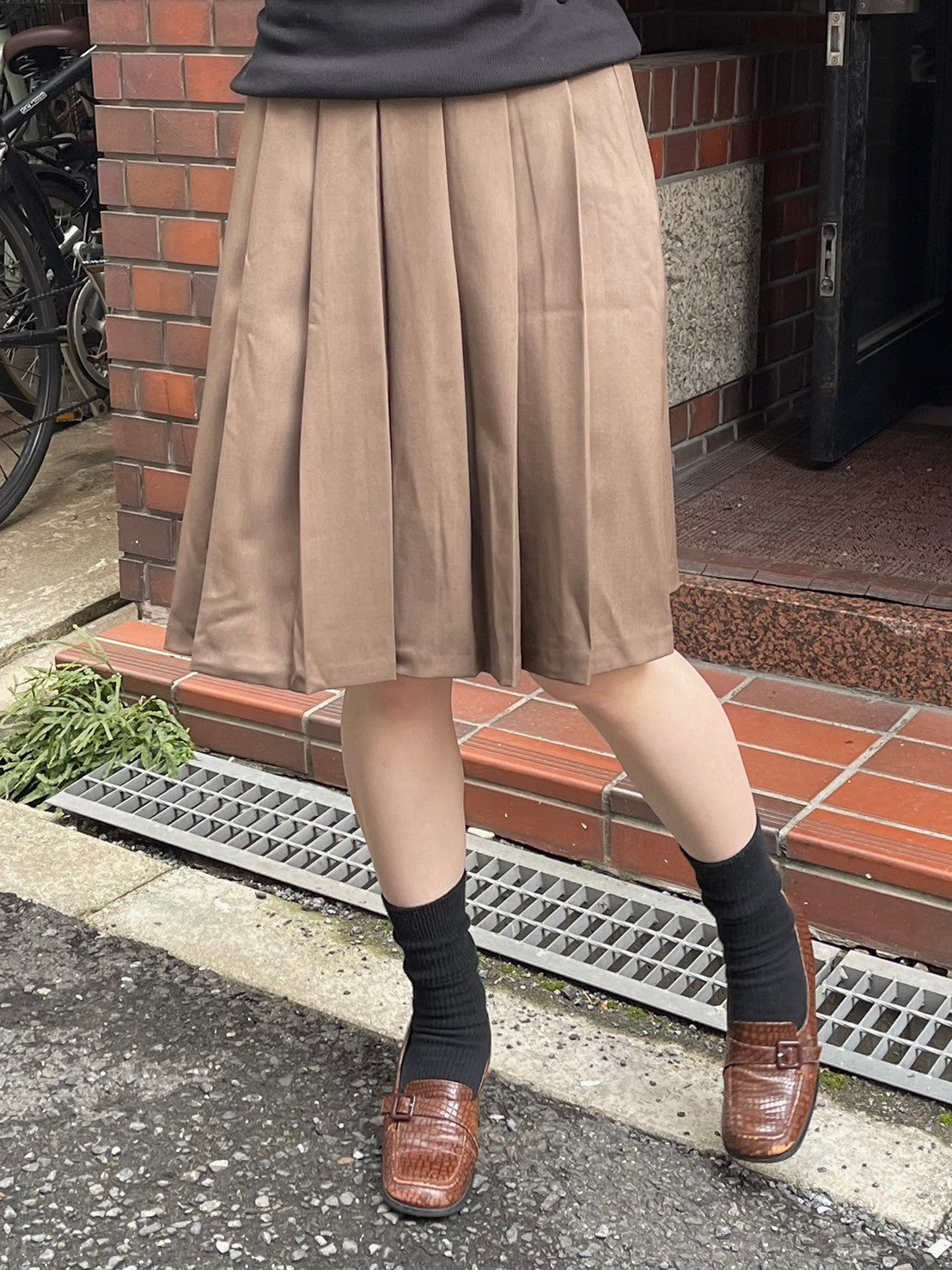 受注制【Chikashitsu +】pleats midi skirt (3color)