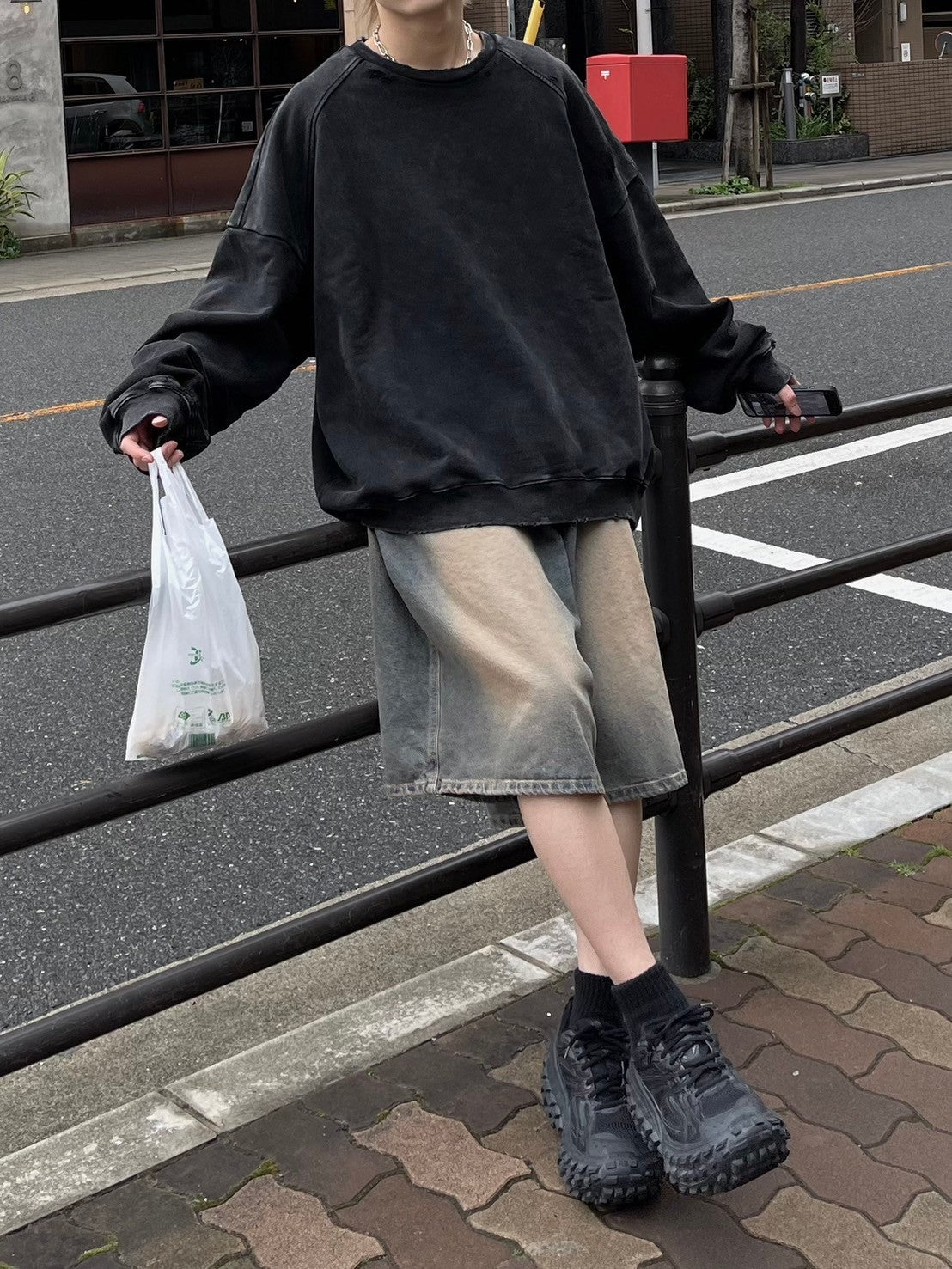 受注制【Chikashitsu +】vintage wash denim half pants