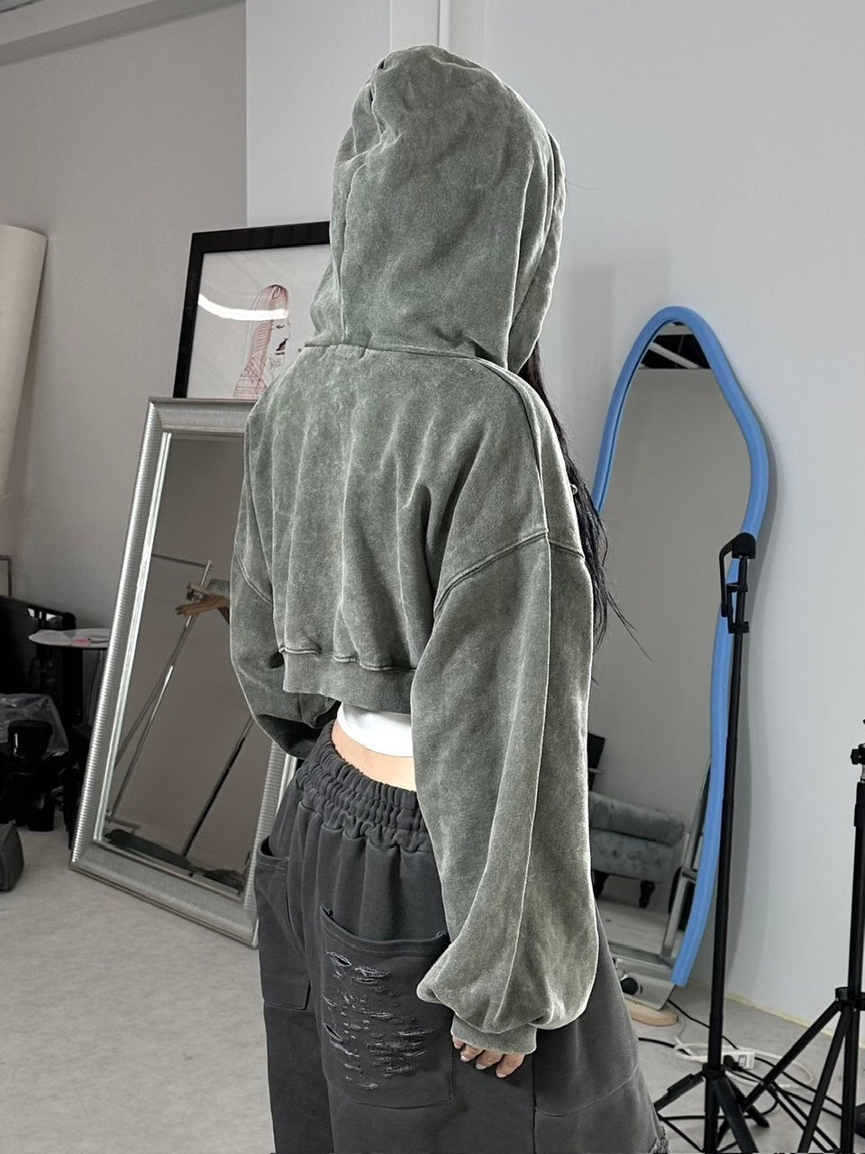 【Never mind the XU】washed crop zipup hoodie