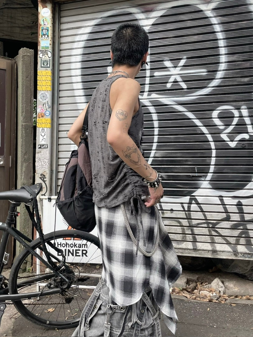 受注制【Never mind the XU】star damage sleeveless (2color)