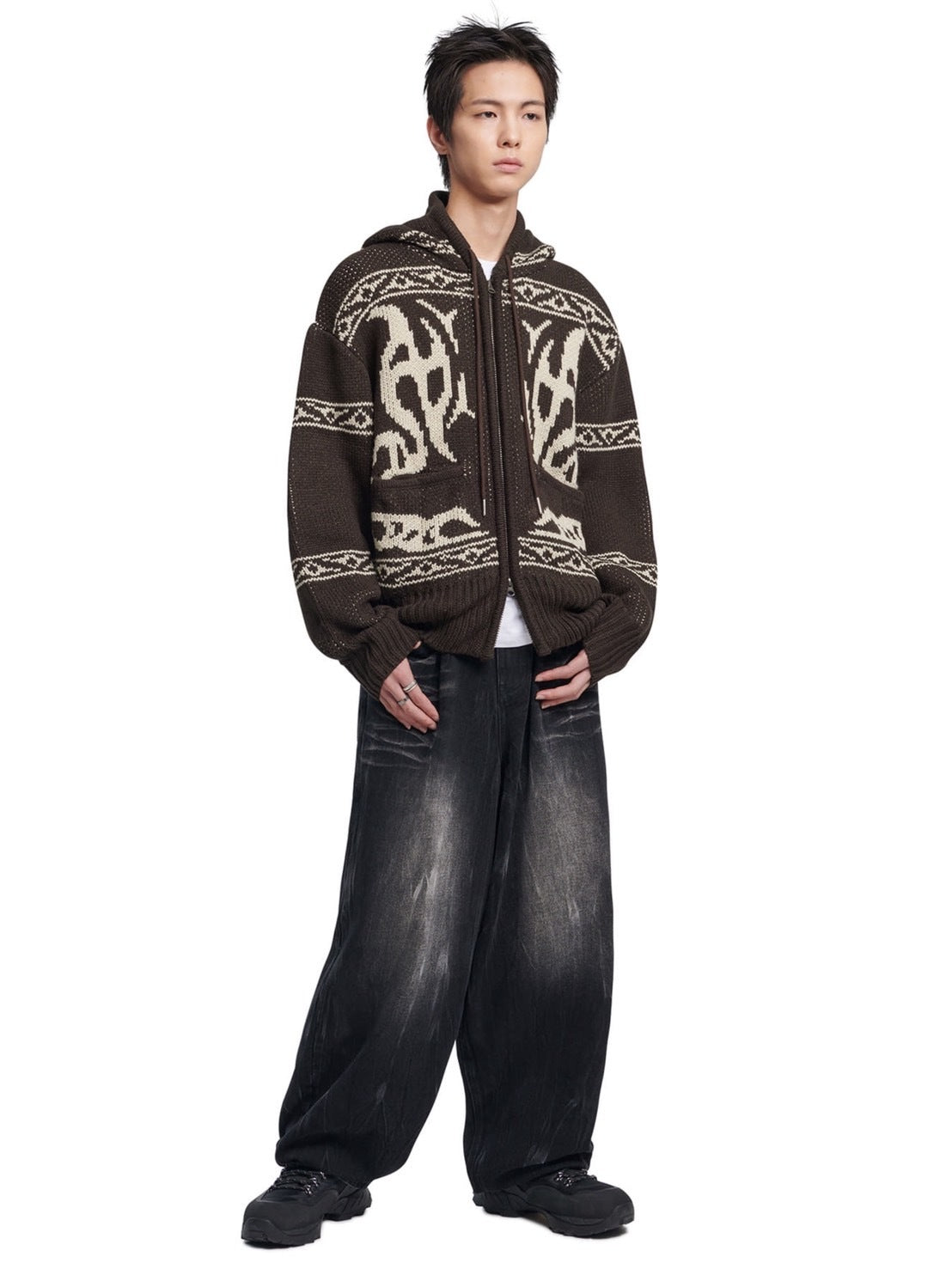 【NOMANUAL】COWICHAN HOODED ZIP-UP