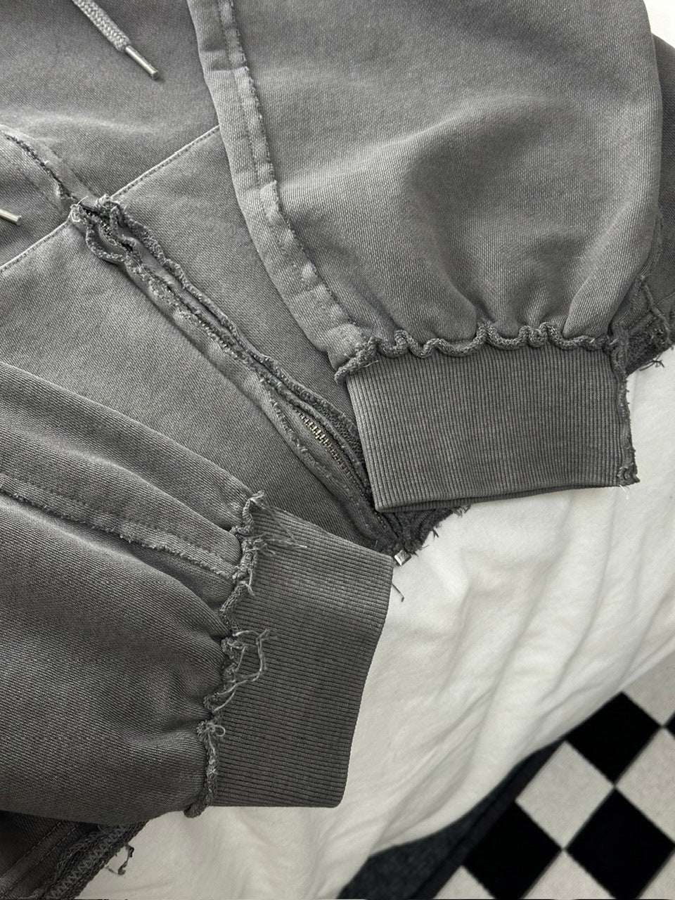 受注制【LUV CODE】pigment cropped zip up hoodie (2color)