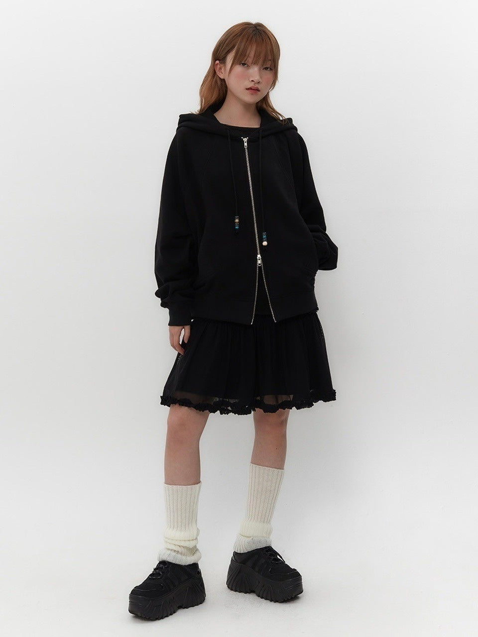 【TUOMIO】STRING CHARM HOOD ZIP-UP