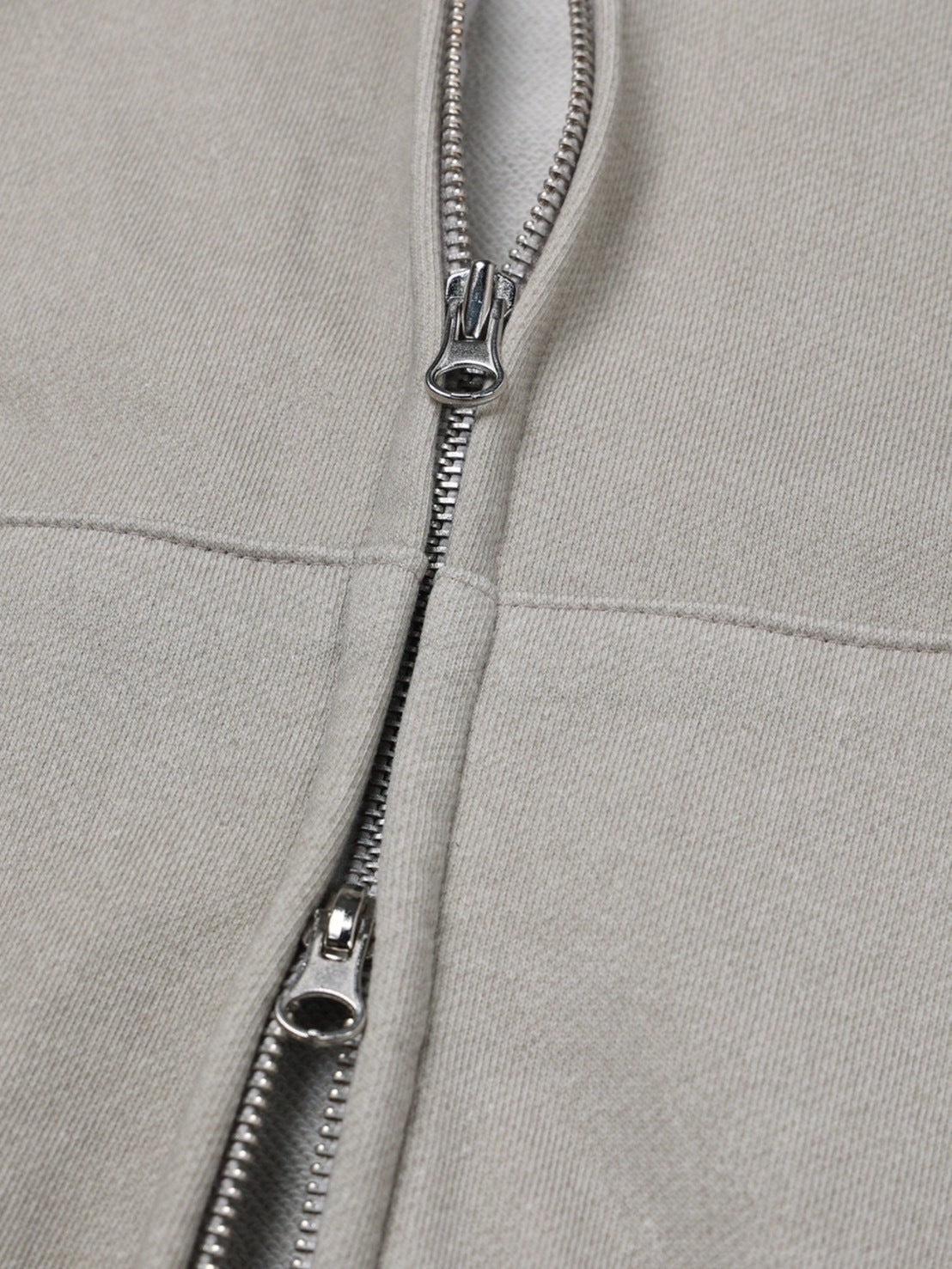 【GATELESS】RIBBON POP ZIPUP HOODIE