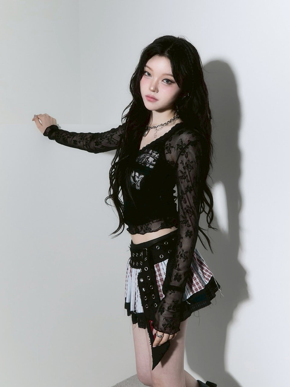 【CHERRYQUIRI】seethrough v neck shirring sleeve