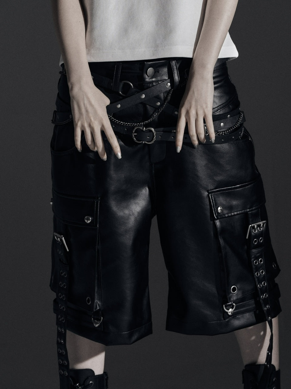 【Rosen Kreuz】DOUBLE WAIST LEATHER SHORT PANTS