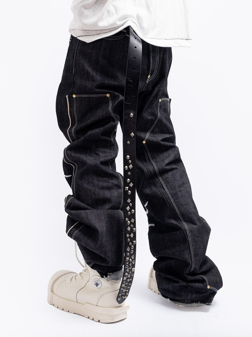 【F.V.V.O】RED SELVEDGE EMBROIDERED RAW DENIM JEANS