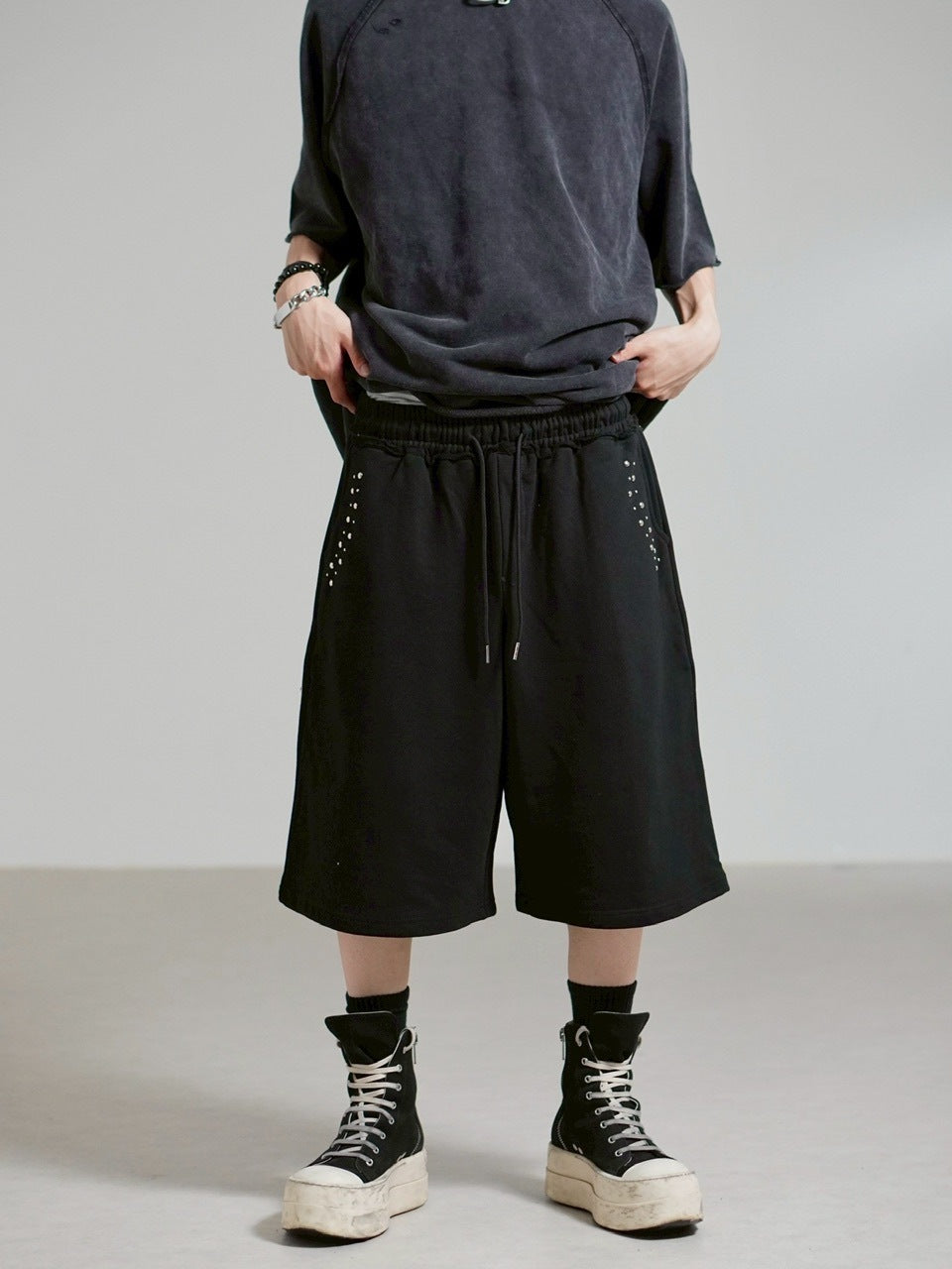 受注制【Chikashitsu +】pocket studs sweat half pants / 【チカシツプラス】ポケットスタッズスウェットハーフパンツ (2color)