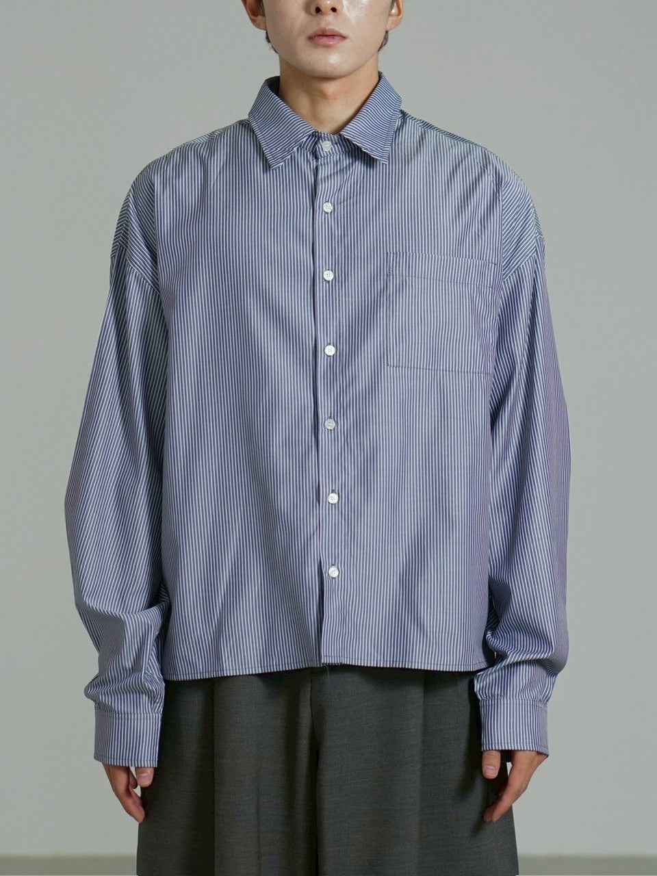 受注制【Chikashitsu +】cropped stripe shirt / 【チカシツプラス】クロップドストライプ長袖シャツ (3color)