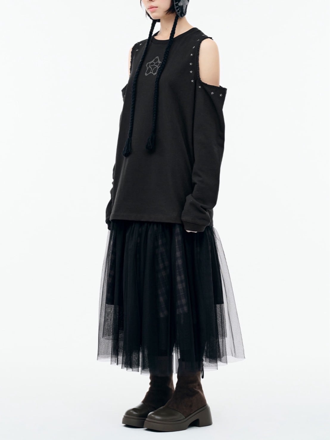 【TUOMIO】CUT-OUT LACE LONG SLEEVES / 【トゥオミオ】カットアウトレースロングスリーブ