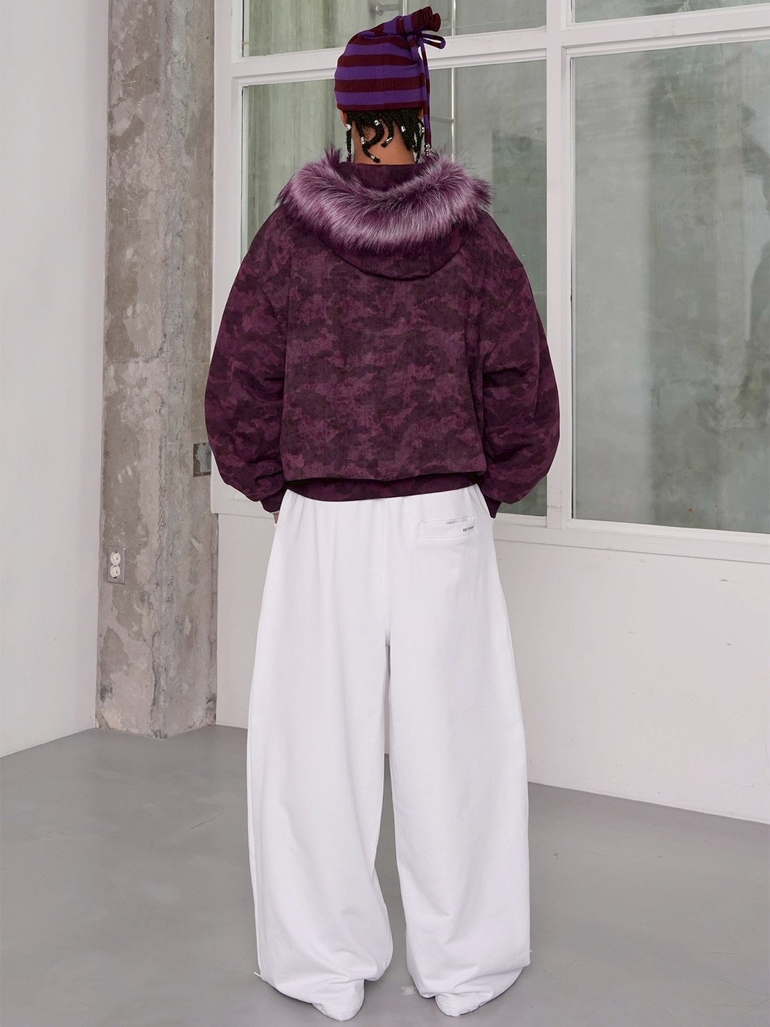 【ESC STUDIO】Lucky Cheeky sweat pants