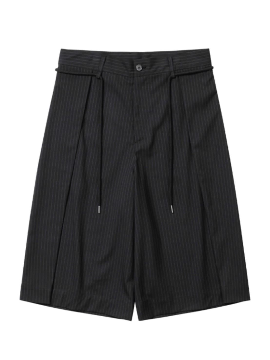 着画、物撮りまだ【AJOBYAJO】One Tuck Stripe Bermuda Pants