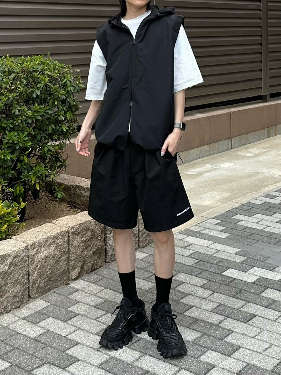 大阪店WEB限定受注制【Chikashitsu +】nylon hood vest (2color)