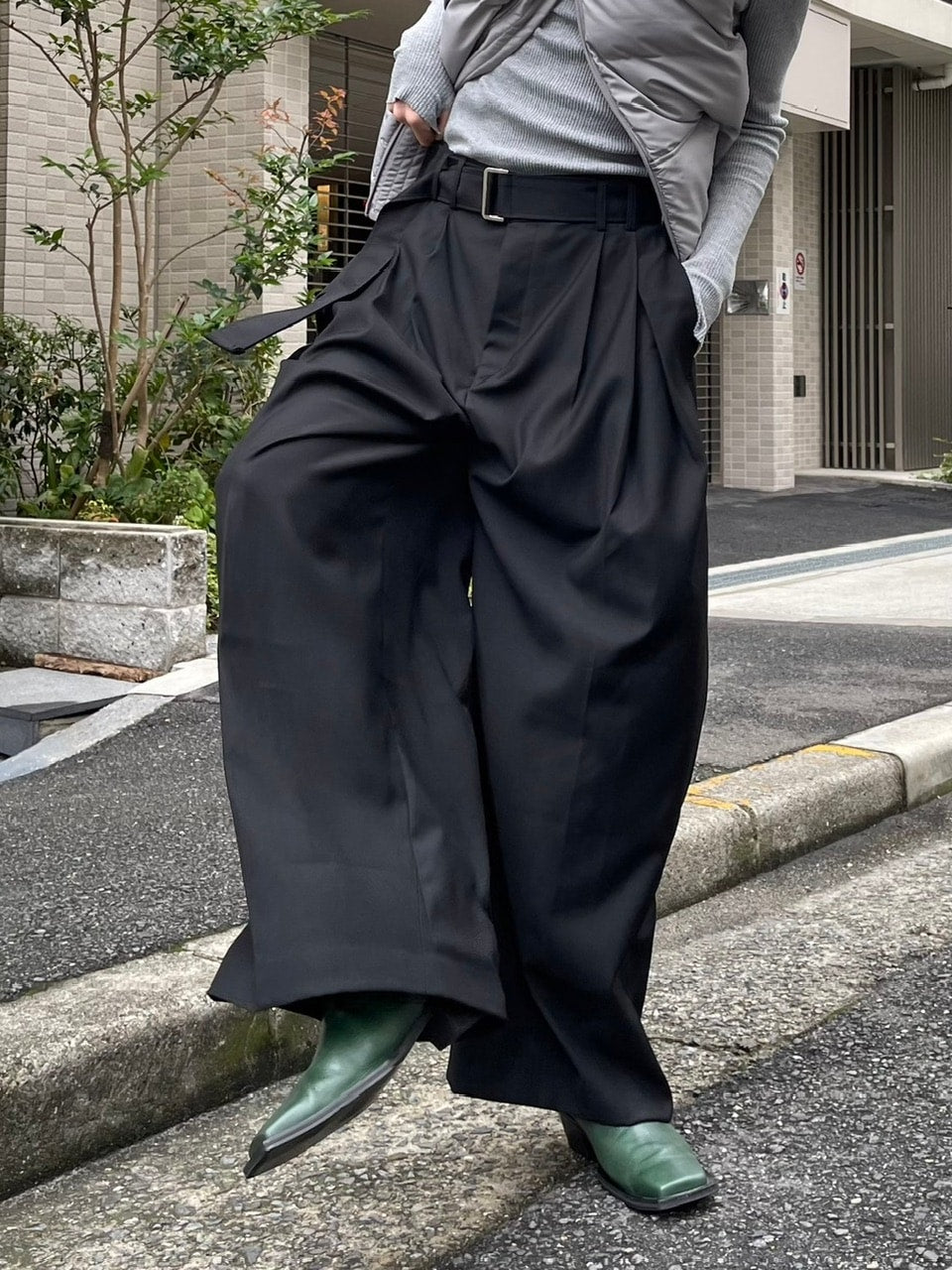 受注制【Chikashitsu +】belt wide slacks (3color)