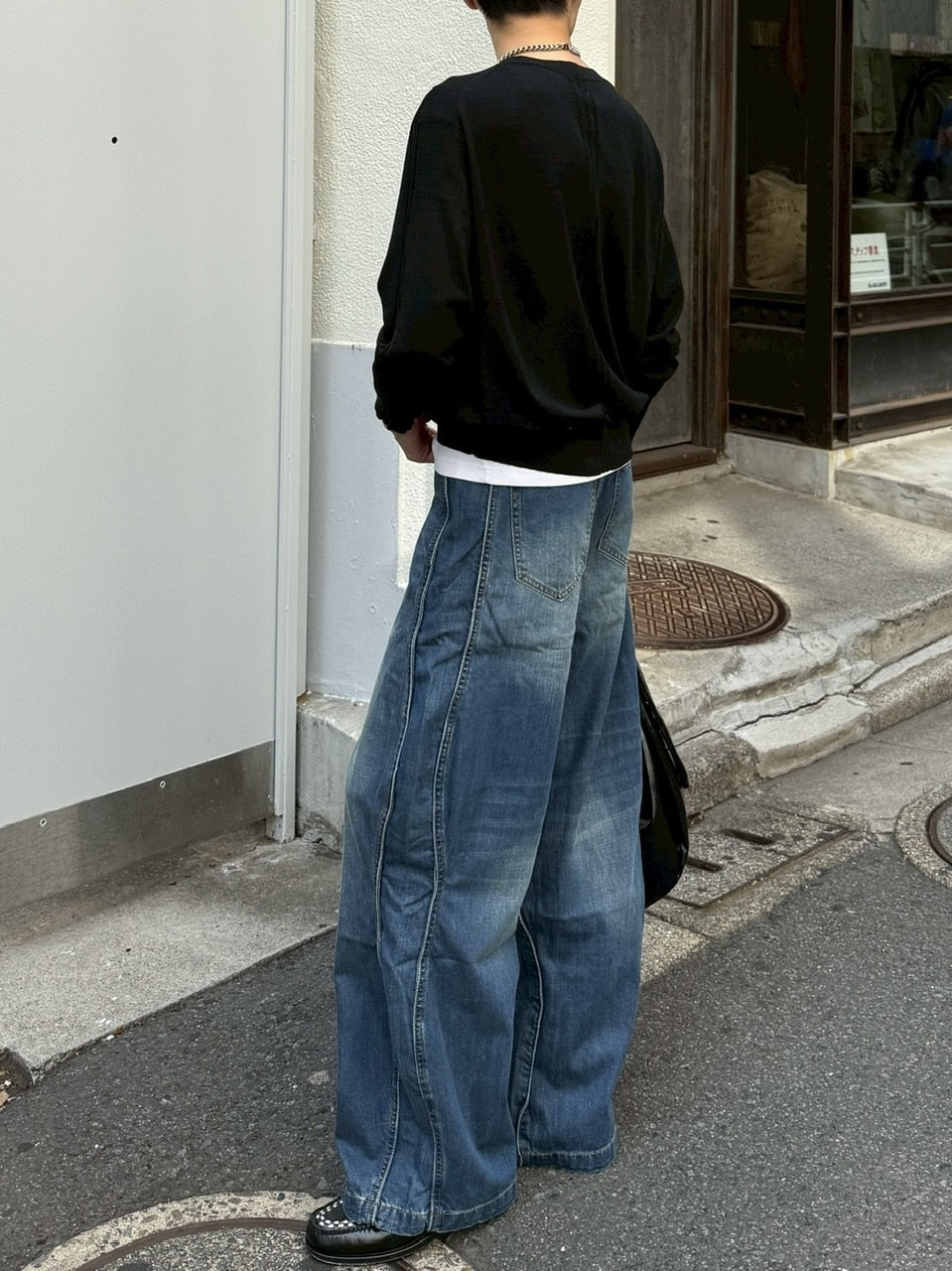 【Chikashitsu +】side wave design denim pants