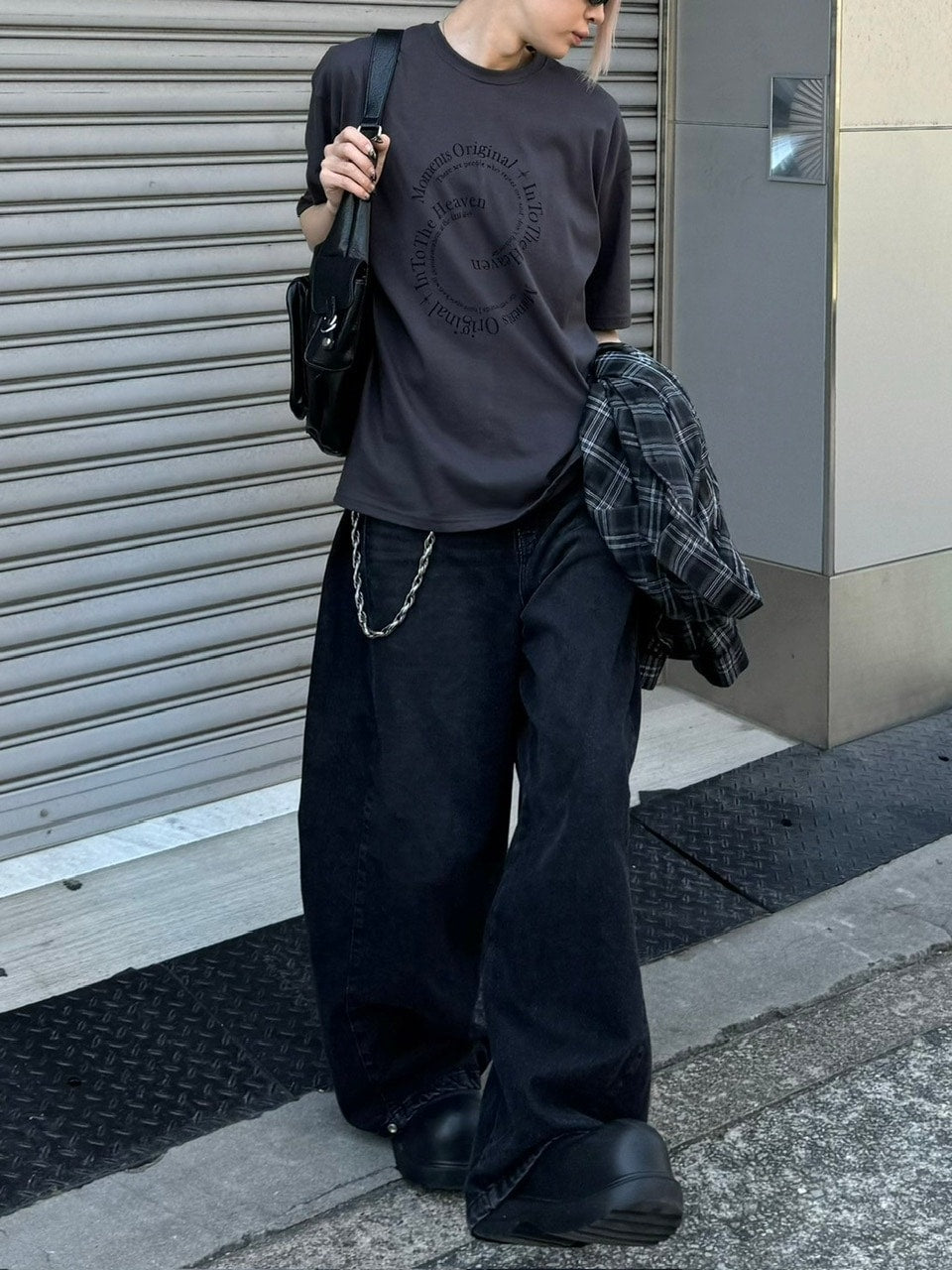 受注制【Chikashitsu +】logo graphic t-shirt 2 (3color) / 【チカシツプラス】グラフィックロゴプリント半袖Tシャツ