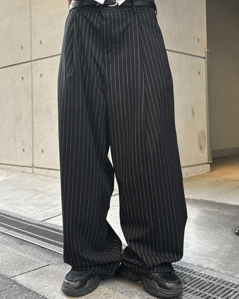 受注制【Chikashitsu +】stripe tuck slacks / 【チカシツプラス】ストライプボーダータックスラックス